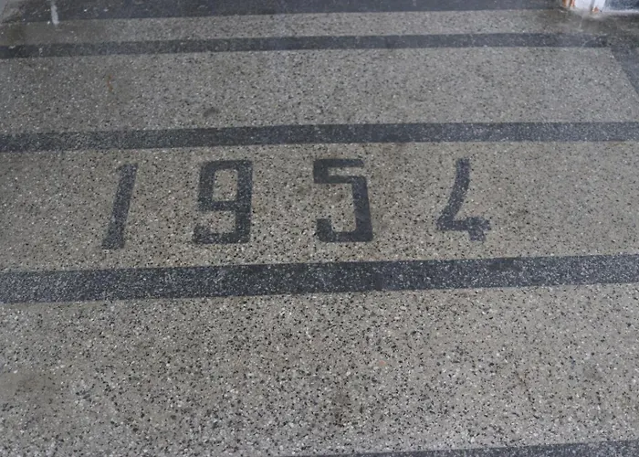 Cozy Nest Charming Loft In The Heart Of *