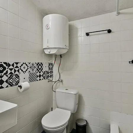 公寓 Cozy Nest Charming Loft In The Heart Of 瓦爾納