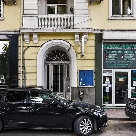 Cozy Nest Charming Loft In The Heart Of Apartment Varna