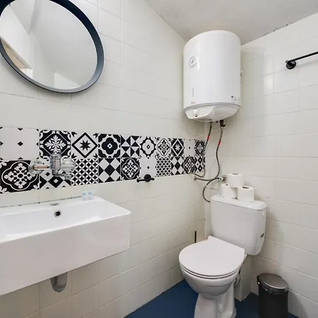 Cozy Nest Charming Loft In The Heart Of * Varna