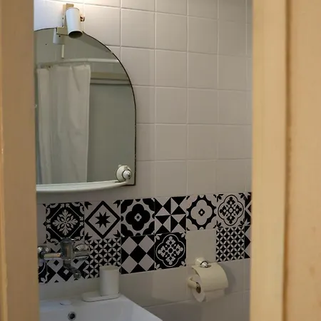 Cozy Nest Charming Loft In The Heart Of 瓦爾納