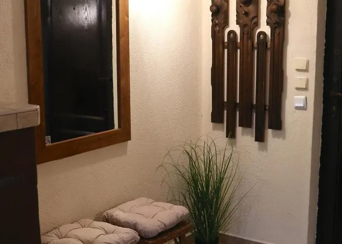 Cozy Nest Charming Loft In The Heart Of * ヴァルナ