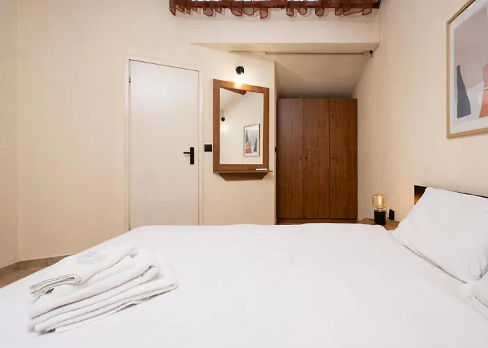 Cozy Nest Charming Loft In The Heart Of *