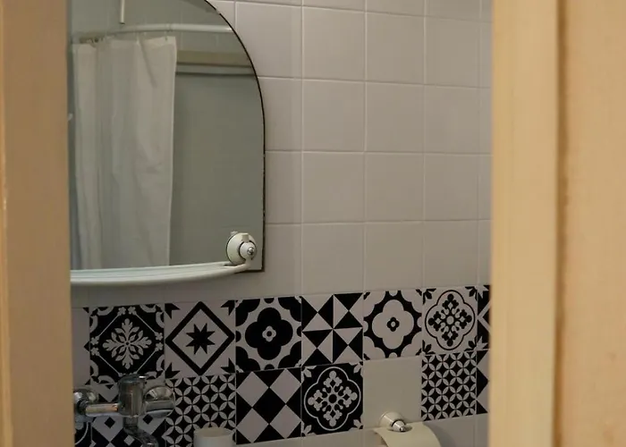 Cozy Nest Charming Loft In The Heart Of ヴァルナ